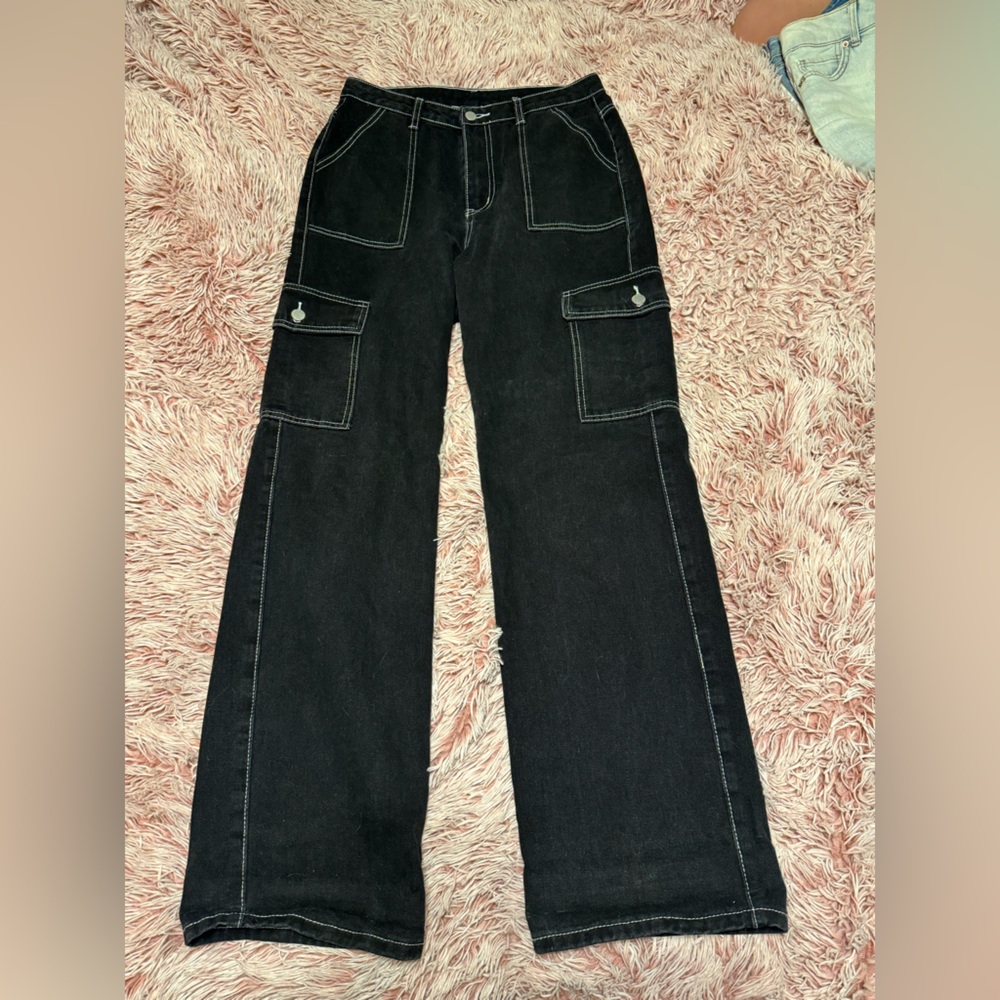 Black cargo pants